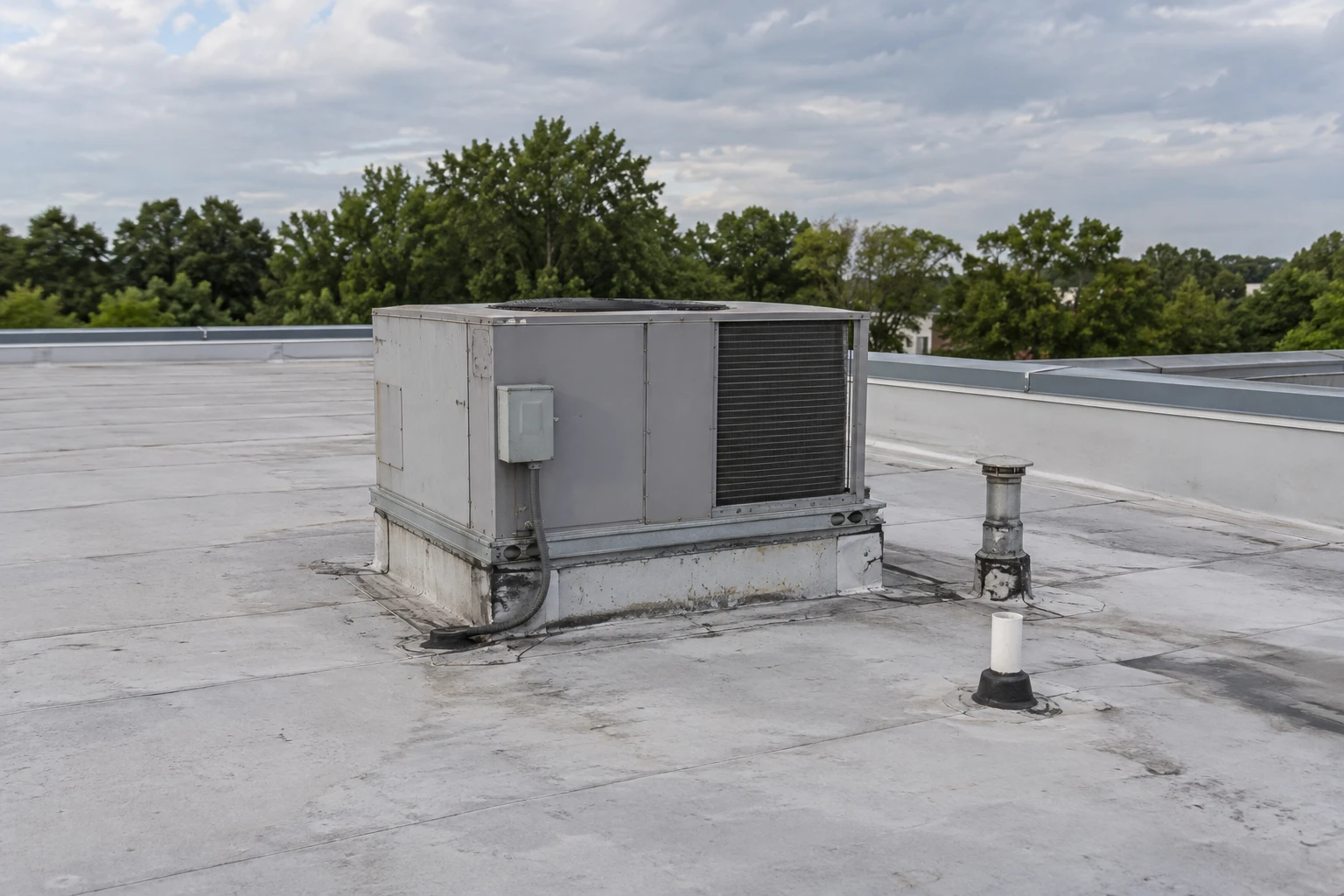 Commercial Roofing in Bradyville Pike, Murfreesboro, TN