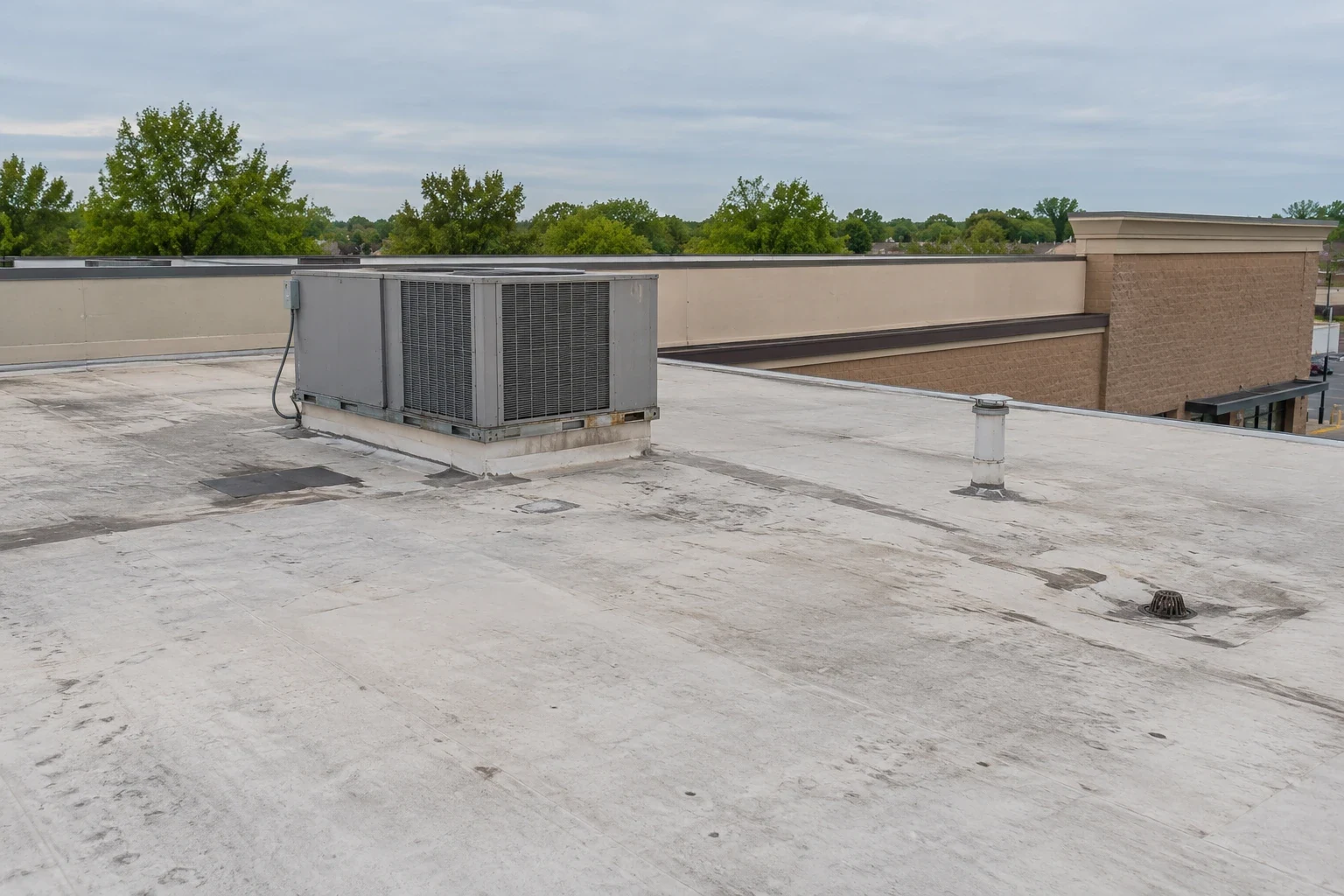 Retail and Restaurant Roofing in Murfreesboro, TN